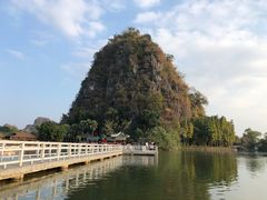 -星湖旅游景区七星岩