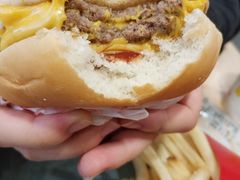 双层吉士汉堡-麦当劳(金稻田路餐)