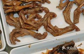 Sweet and Spicy Goose Feet