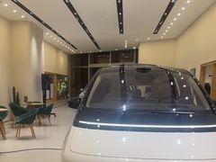 -理想汽车(世纪汇店)