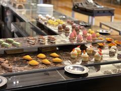 -圣丰索菲特·2 On 988 Café 自助餐厅