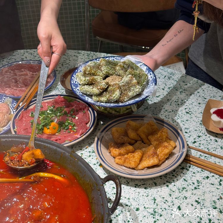 我心目中的杭州top1火锅,黏糊糊耙牛肉好绝