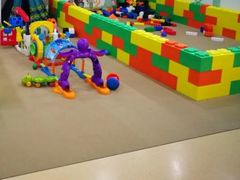 -乐悠游亲子游泳俱乐部