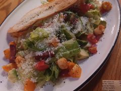 香辣虾牛油果沙拉-MR.ROCKY洛奇先生RESTAURANT&BAR(宝安壹方城店)