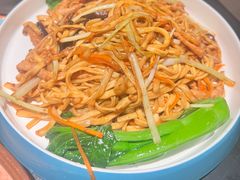 干烧澳门手工伊面-羽鸽集·乳鸽专门店·地道顺德菜(岭南站店)