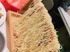 -洪氏嗨捞·广东猪肚鸡·椰子鸡火锅(西咸万象城店)