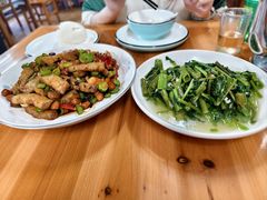 -芦茨金富饭庄·25年老字号·专做稻草鸡