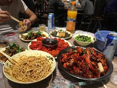 -巴厘龙虾·榜首油焖大虾(音乐学院·沿江酒馆店)
