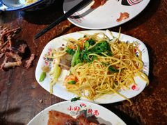 -东大桥小国抻面烧烤(长通路店)