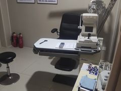 -光明眼镜·蔡司授权(徐泾店)