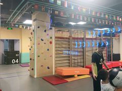 -玩胜青少儿体能(福田侨香中心)