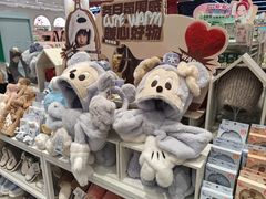 -名创优品(山东青岛华润万象城店)