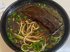 -小龙大肉面馆