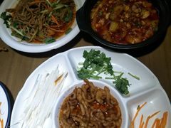 -川人百味·水煮活鱼(赛罕万达店)