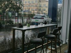 -上海先进东风标致雪铁龙4S店(青浦店)