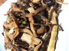 -小厨子私房菜·云南美食店
