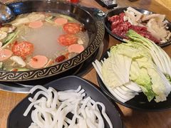 -小志家.鲜牦牛肉牛杂火锅野生菌汤锅
