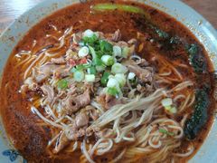 -丁丁猫重庆小面(徐州路店)