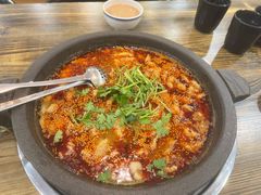 -灶知轩湘西石锅鱼(万佳广场店)