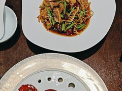 -湖畔鲁菜·二十年老字号餐厅(大明湖店)