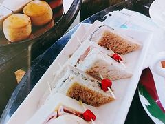 -BLU 全日制餐厅(上海安曼纳卓悦酒店)