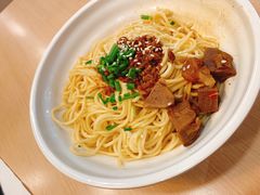 大口牛肉酱拌面-四海游龙(大华店)