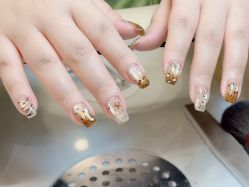 -Nail Me美甲美睫