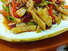-鑫真味私房菜馆