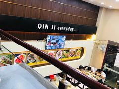 -覃记海鲜美食餐厅