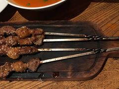 -阿里家·新疆烤肉酒場 by MIG