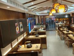 -青瓦餐厅·生鱼片·韩园烤肉(西塔店)