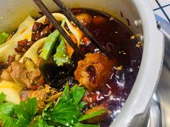 -晓彭肥肠鸡·泡椒鸡火锅(水木天地店)