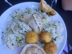 -东方明珠·空中旋转餐厅