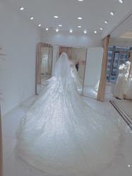 -拉瑞娜LaReine婚纱礼服高级定制