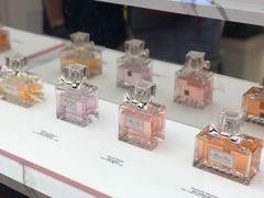 -Dior迪奥(上海世茂广场店)