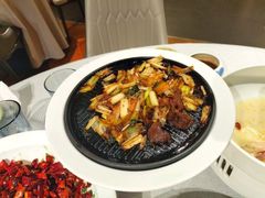 经典葱爆小羔羊肉-悦融·京鲁菜·露台花园(安定门店)