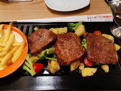 -必胜客(砂之船中东奥莱店)