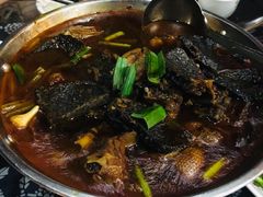 -临江餐馆二楼美食部落