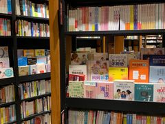 -西西弗书店&矢量咖啡(凯德晶萃广场店)