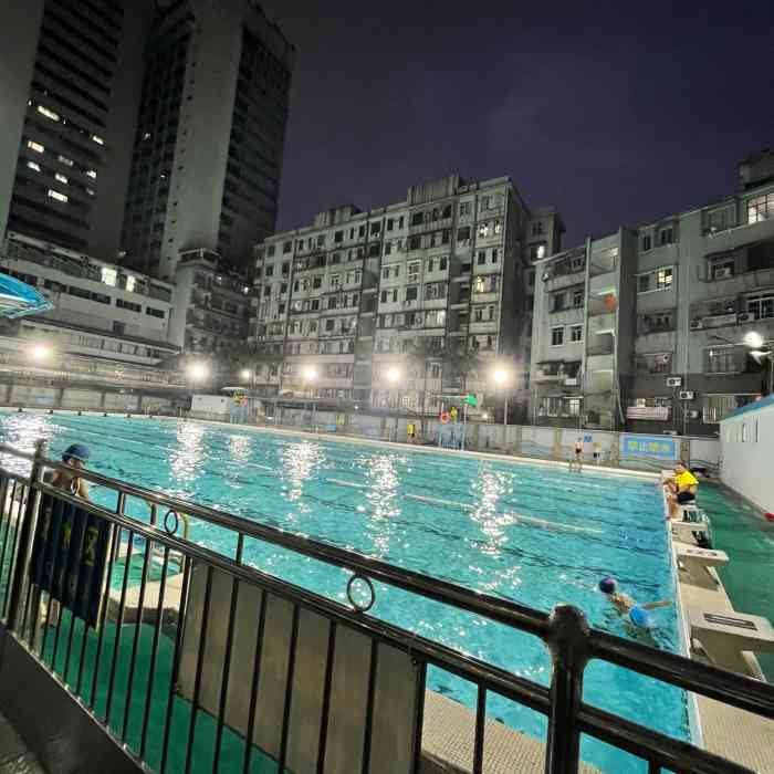 一般游游泳还可以 广海游泳场 0618/人 海珠区江南大道沿线游泳馆 3
