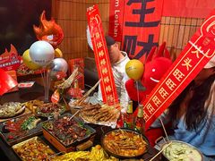 -何师烧烤Pro ·江湖川菜·小龙虾·精酿(太古里旗舰店)