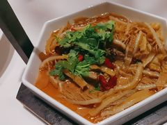 -皇城根·鲁菜济南菜·吊炉烤鸭·炒鸡鱼头(济南旗舰店)