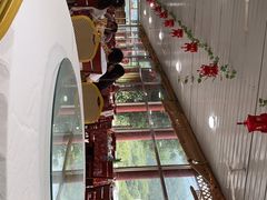 -何适山庄 ·可团建(水长城P2停车场店)