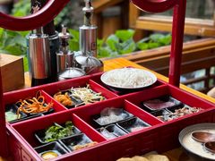 -勺子米线·云南传统小吃市集(四方街店)