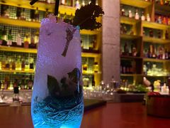 -饮湖威士忌鸡尾酒吧