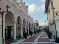 -佛罗伦萨小镇广佛名品奥特莱斯(疏港路店)