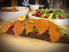 -Common Table · Brunch & Coffee