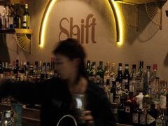 -Shift cocktail bar鸡尾酒吧