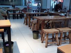 大堂-门框胡同百年卤煮(鸟巢店)