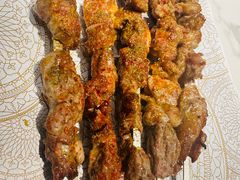 馕坑铁签子羊肉串-阿里疆Alijiang·丝路美食·异域风情·清真(长楹天街店)